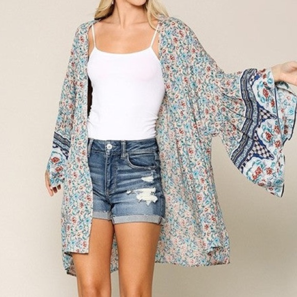 GiGiO USA- RUFFLE SLEEVE FLORAL KIMONO size S NWT